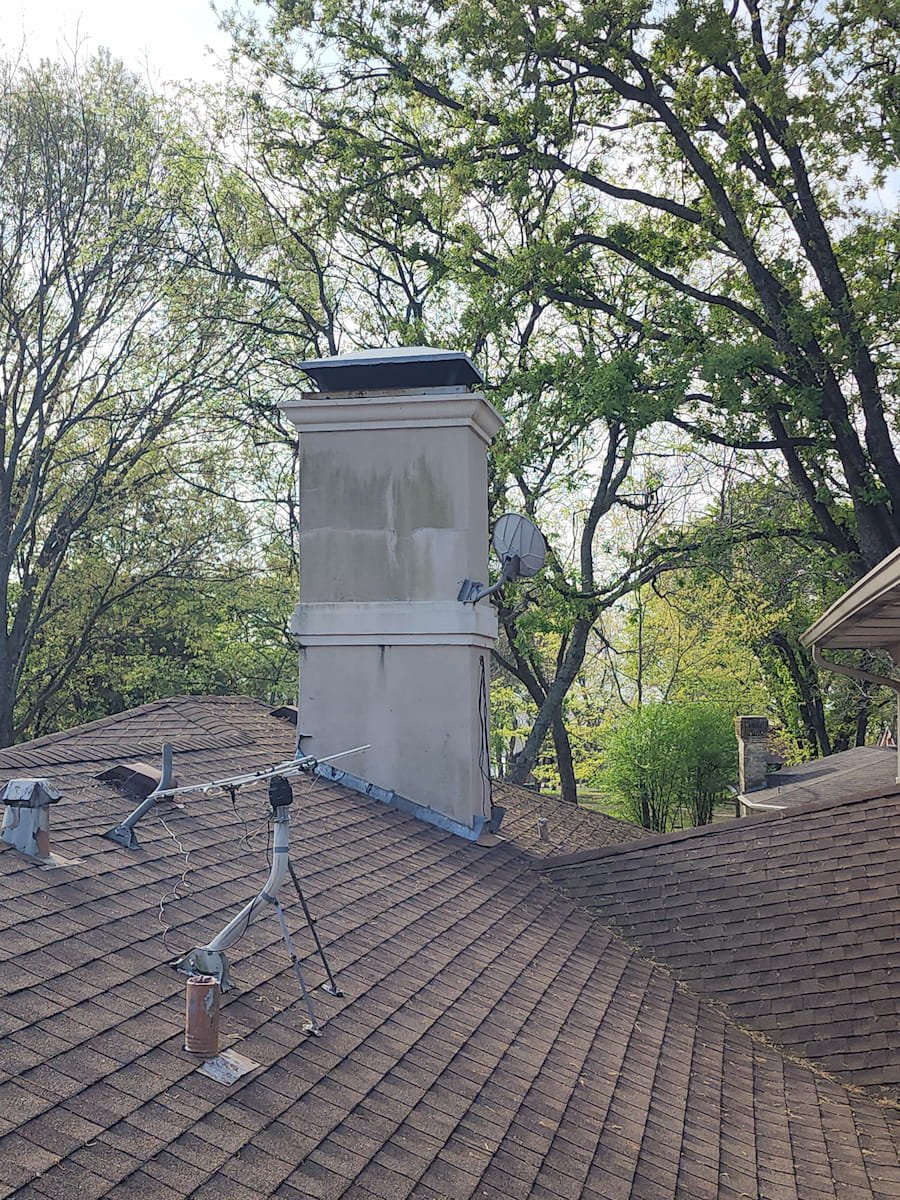 House washing on Richland Chambers Lake in Kerens TX cleaning chimney stucco exterior